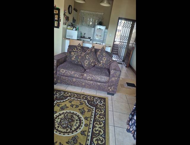 2 BEDROOM APARTMENT FOR SALE IN RESERVOIR HILLS